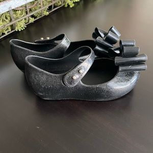 Mini Melissa Ultra Girl - size 9